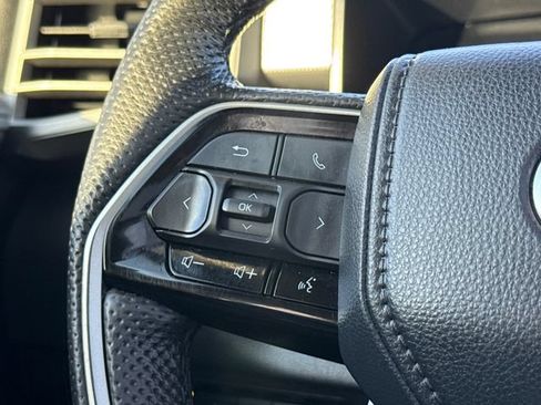 Used 2024 Toyota Tundra Limited AWD/4WD image 29