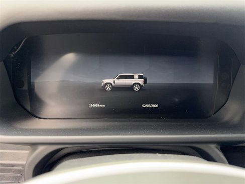 Used 2025 Land Rover Defender 110 S image 58