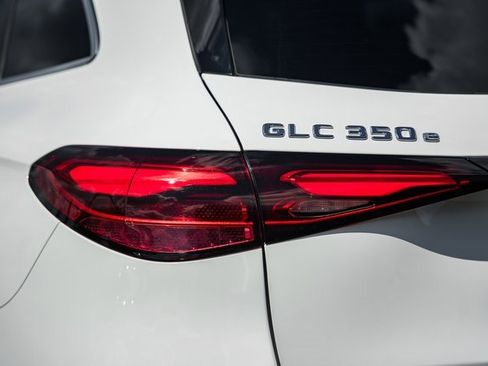 New 2026 Mercedes-Benz GLC 350e 4MATIC image 7