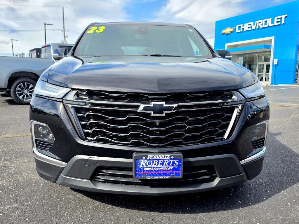 Used 2023 Chevrolet Traverse LT w/ LT Premium Package AWD/4WD image 15