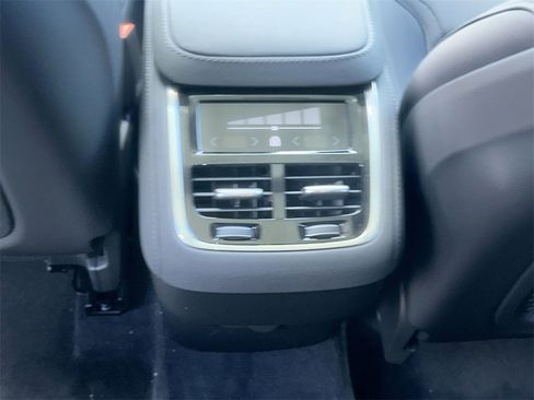 New 2025 Volvo XC90 B6 Core w/ Protection Package image 13