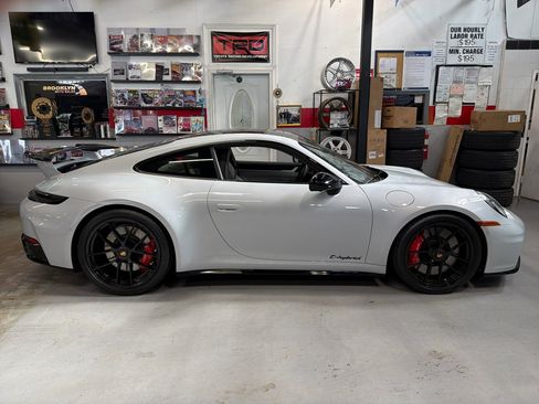 Used 2026 Porsche 911 GTS image 4