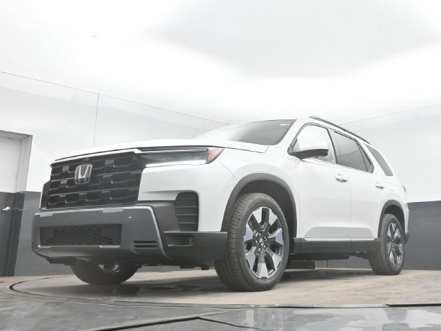 New 2026 Honda Pilot Touring image 48