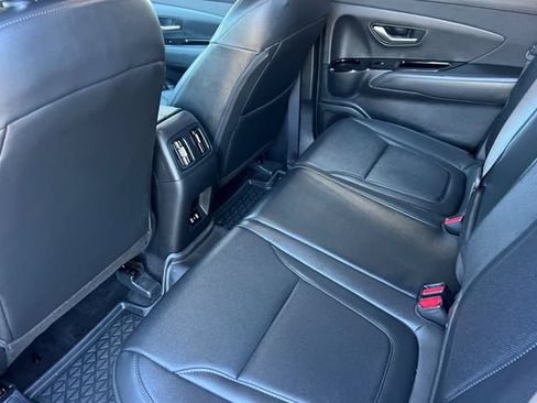 Certified 2025 Hyundai Santa Cruz SEL FWD image 15