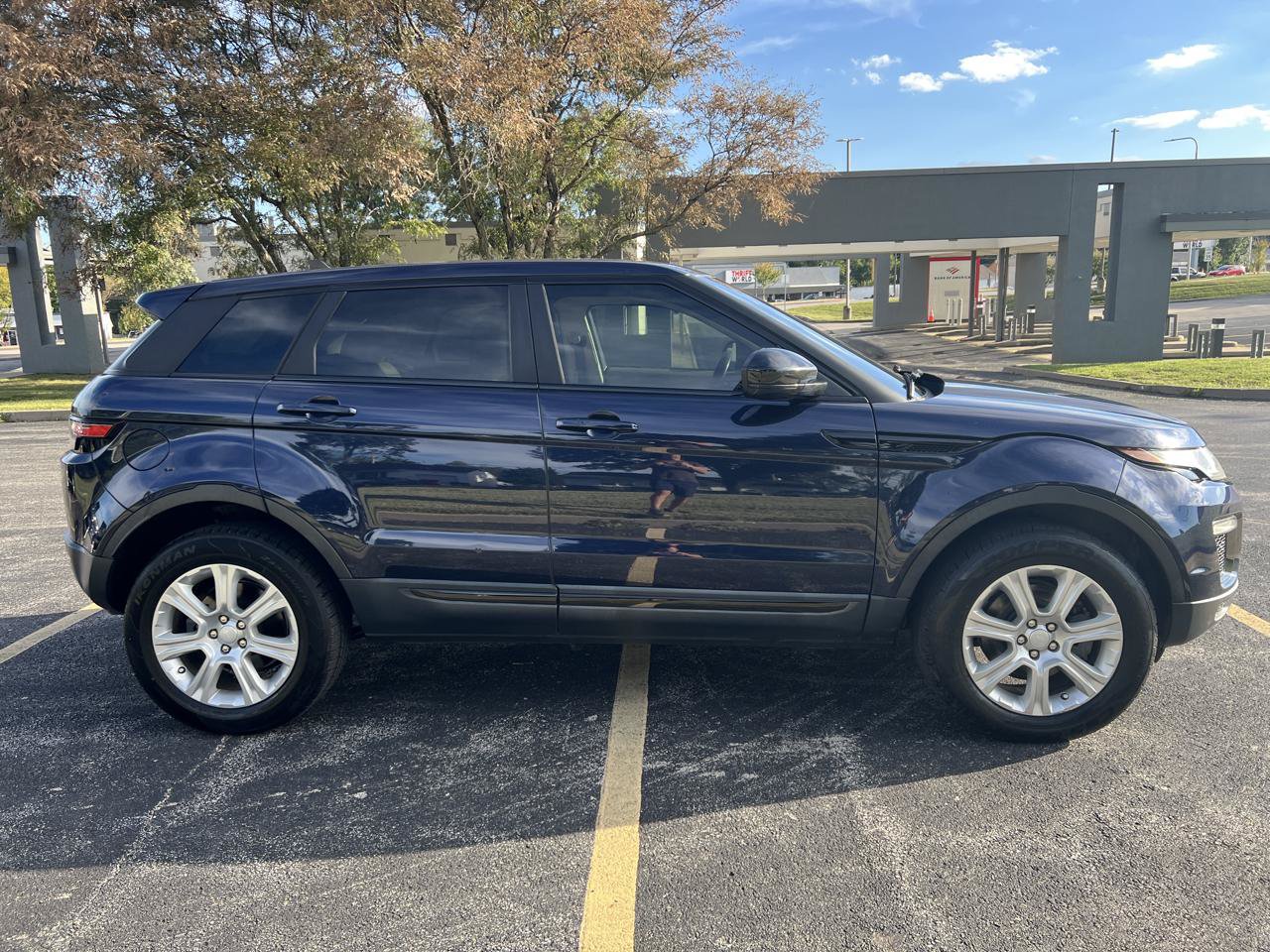 Used 2016 Land Rover Range Rover Evoque SE Premium AWD/4WD image 7