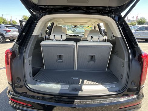 Used 2021 Cadillac XT6 Premium Luxury AWD/4WD image 25