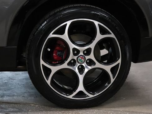 Used 2024 Alfa Romeo Tonale Ti image 39