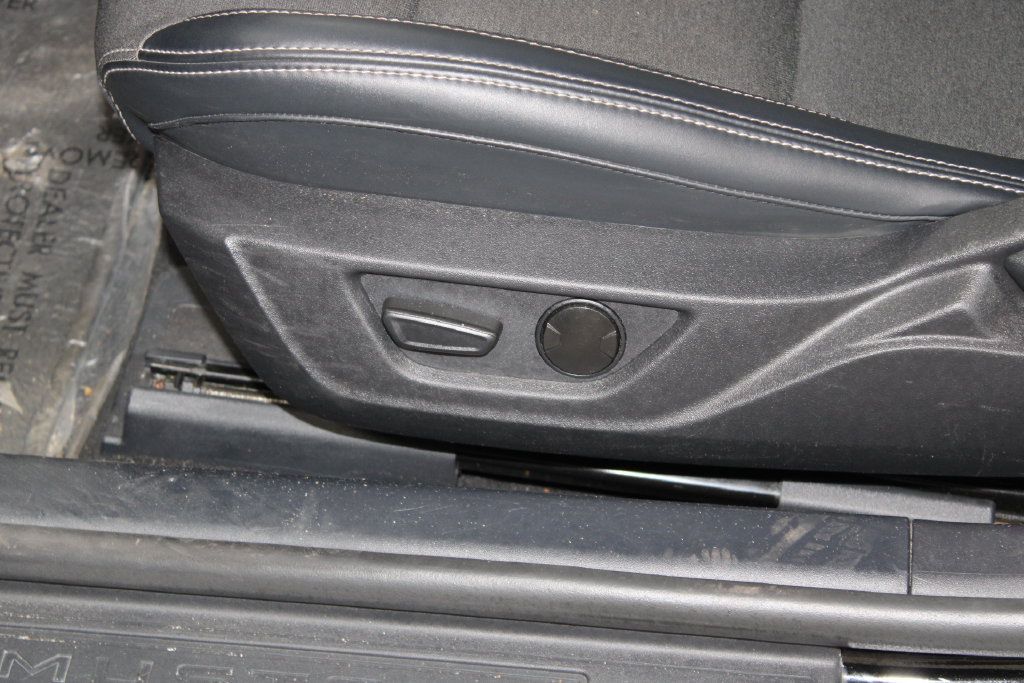 Used 2024 Ford Mustang Coupe RWD image 14