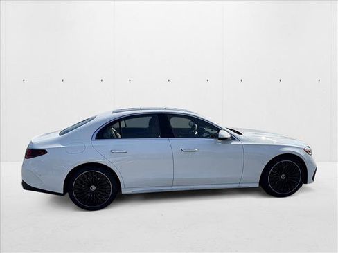New 2026 Mercedes-Benz E 350 4MATIC Sedan image 5