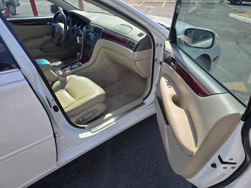 Used 2003 Lexus ES 330 FWD image 26