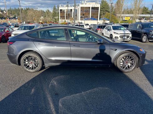 Used 2024 Tesla Model 3 Standard Range image 4