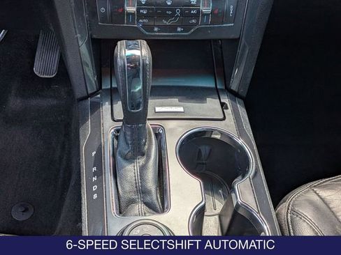 Used 2016 Ford Explorer XLT w/ Equipment Group 202A AWD/4WD image 17