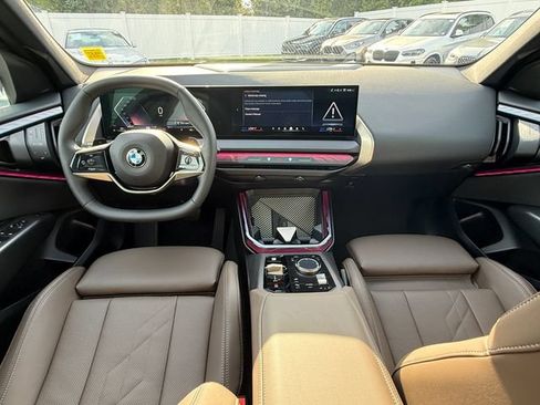 Used 2025 BMW X3 xDrive30i AWD/4WD image 13