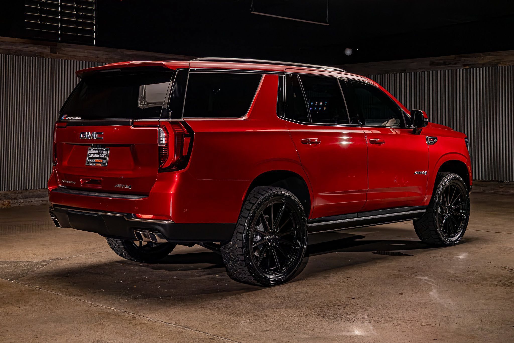 Used 2025 GMC Yukon AT4 Ultimate AWD/4WD image 10