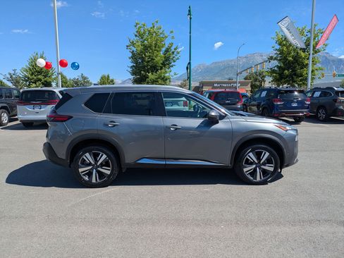 Used 2023 Nissan Rogue SL w/ SL Premium Package AWD/4WD image 2