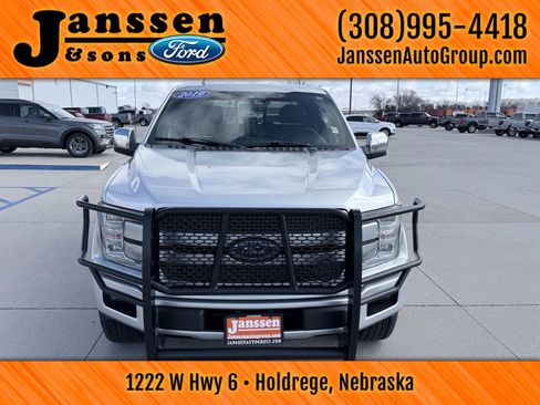 Used 2019 Ford F150 Platinum image 3