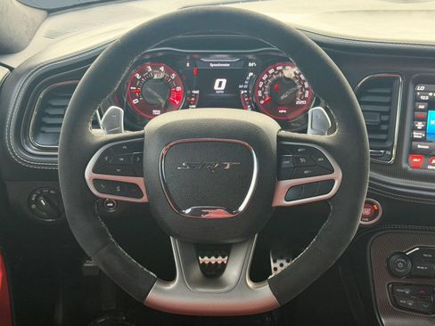 Used 2022 Dodge Challenger SRT Hellcat RWD image 11
