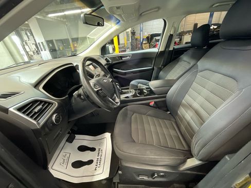 Used 2016 Ford Edge SEL FWD image 23