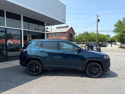 New 2026 Jeep Compass Latitude AWD/4WD image 28