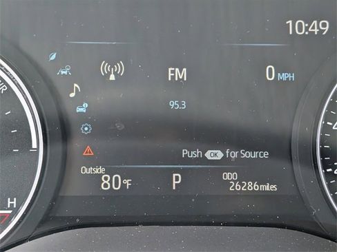 Used 2024 Toyota Sienna Limited image 30