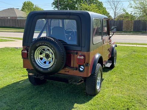 Used 1986 Jeep CJ 7 image 10