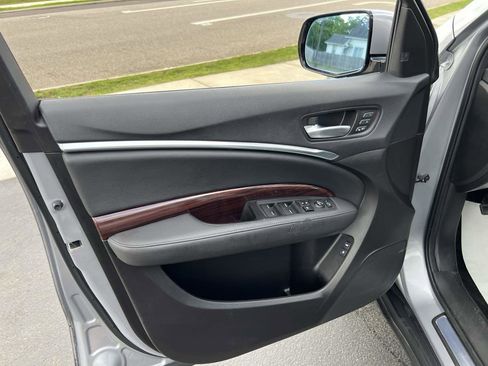 Used 2016 Acura MDX SH-AWD w/ Technology Package image 12