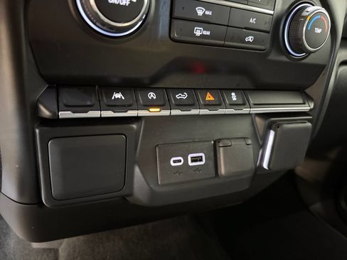 Used 2026 Chevrolet Silverado 1500 Custom AWD/4WD image 30