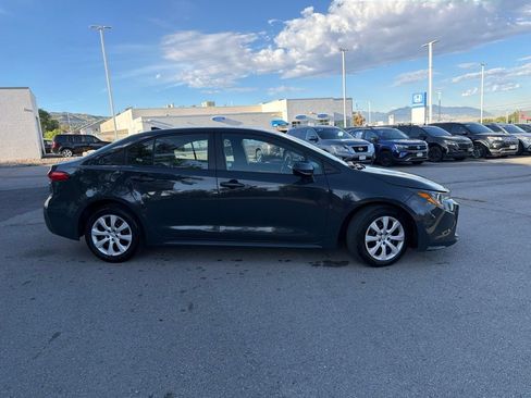 Used 2025 Toyota Corolla LE FWD image 4