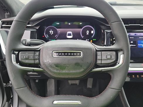 Used 2024 Jeep Wagoneer Launch Edition image 8
