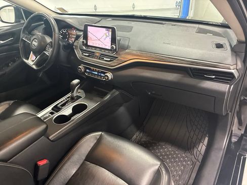 Used 2019 Nissan Altima 2.5 SL FWD image 34