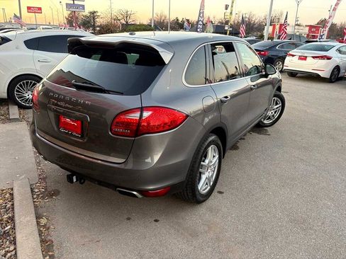Used 2014 Porsche Cayenne AWD 4dr Manual image 54