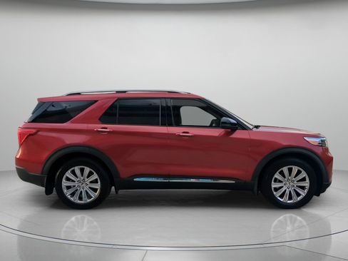 Certified 2022 Ford Explorer Limited w/ Equipment Group 301A RWD image 32