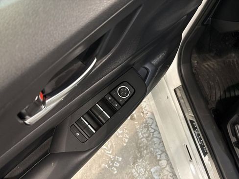 Used 2024 Toyota Prius Prime SE image 11