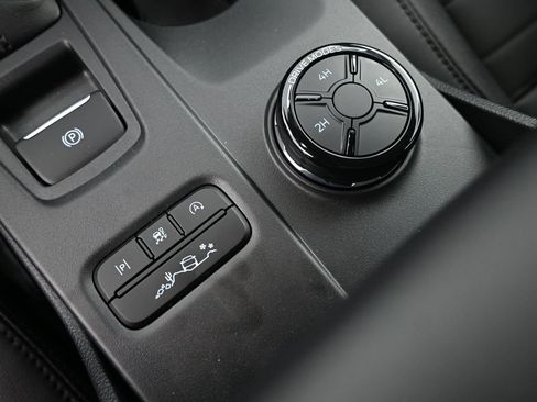 New 2025 Ford Ranger Lariat w/ FX4 Off-Road Package image 19