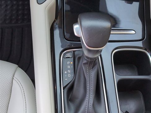 Used 2024 Kia Telluride S w/ S Sunroof Package image 17