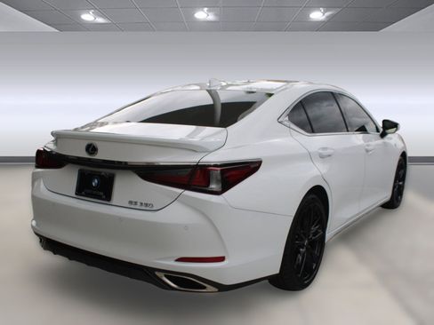 Used 2023 Lexus ES 350 F Sport w/ Accessory Package (Z1) image 9