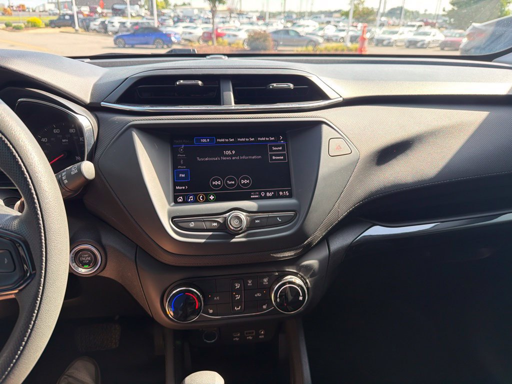 Used 2023 Chevrolet TrailBlazer LT FWD image 22