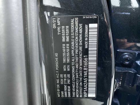 Used 2021 Porsche Macan AWD/4WD image 20