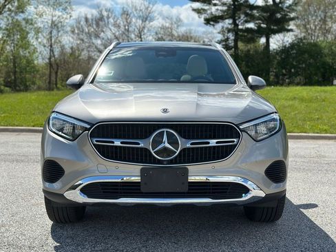 Used 2024 Mercedes-Benz GLC 300 4MATIC image 2