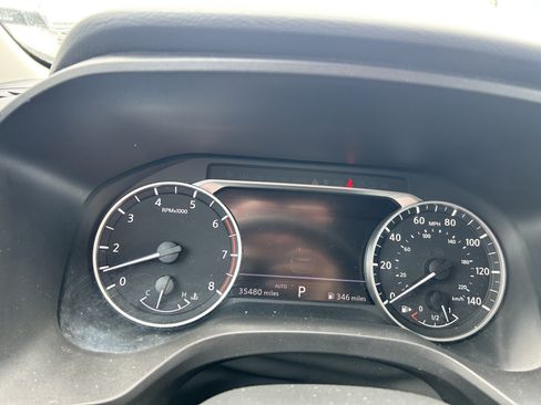 Used 2025 Nissan Rogue SV AWD/4WD image 17
