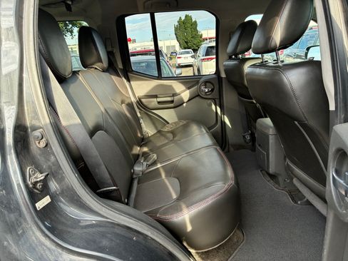 Used 2012 Nissan Xterra PRO-4X w/ Pro-4x Leather Pkg AWD/4WD image 28