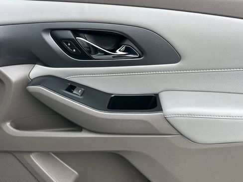Used 2021 Chevrolet Traverse Premier w/ LPO, Floor Liner Package image 21