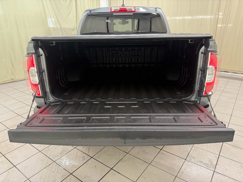 Used 2022 GMC Canyon Elevation w/ Elevation Premium Package AWD/4WD image 16