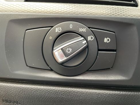 Used 2013 BMW 335i Convertible image 31