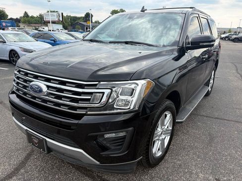 Used 2020 Ford Expedition XLT w/ Equipment Group 202A RWD image 7