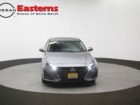 Used 2023 Nissan Altima 2.5 SV w/ SV Premium Package FWD image 52