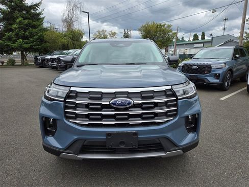 New 2025 Ford Explorer Active w/ Active Comfort Package image 2