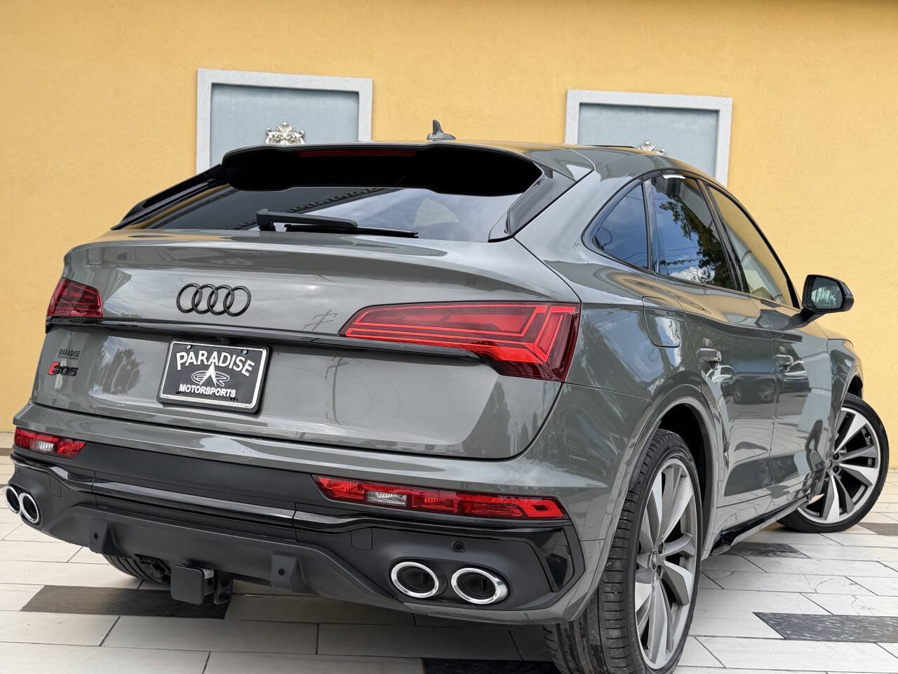 Used 2023 Audi SQ5 Premium Plus w/ Premium Plus Package AWD/4WD image 4