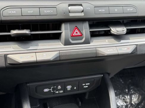 Used 2025 Kia K4 EX FWD image 21