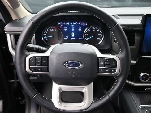Certified 2024 Ford Expedition XLT AWD/4WD image 13